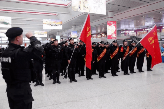 乘高铁过安检这些事儿还不清楚？今天他来给Kaiyun 开云体育你解答(图2)